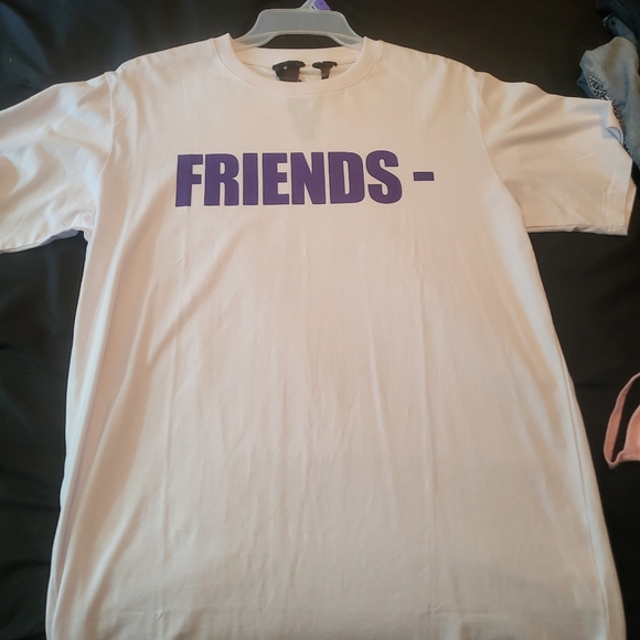 Vlone "friends" shirt - Picture 2 of 4